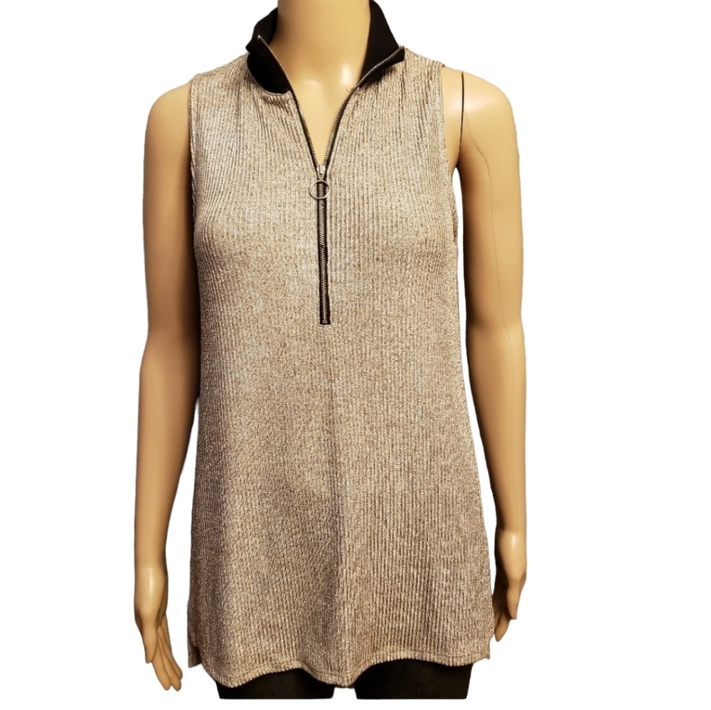 Trouve Silver Shimmer Sleeveless Knit Top